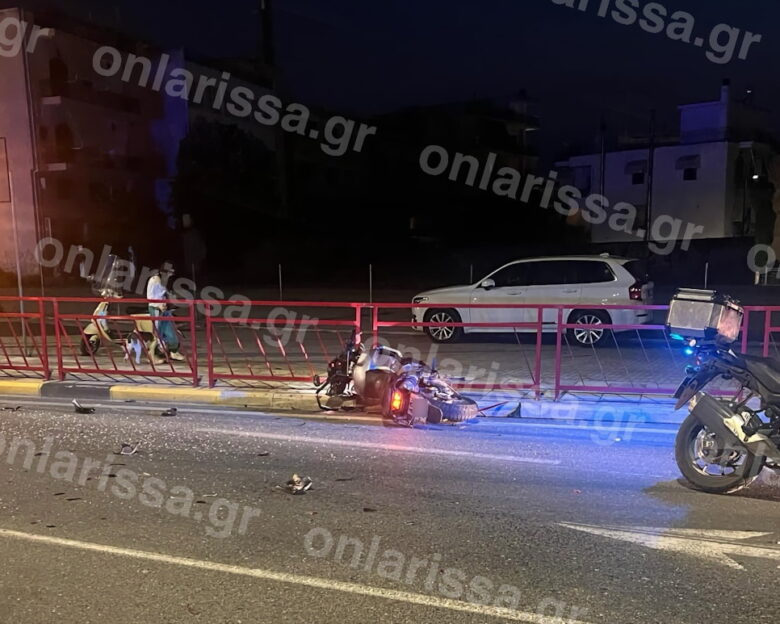 Τροχαίο δυστύχημα στη Λάρισα: Δύο άτομα εκτοξεύτηκαν από μηχανή μετά από σύγκρουση με αυτοκίνητο – Νεκρή μία 52χρονη, σοβαρά ένας 42χρονος