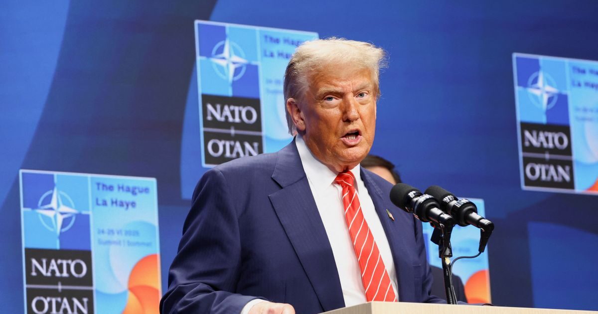 Trump to a Ukrainian journalist whose husband is fighting in Ukraine: “Hard things, give him greetings”