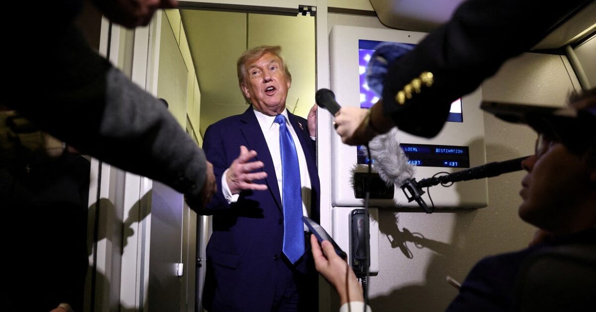 Trump ignores US secret services who do not “see” nuclear in Iran and prepares for war