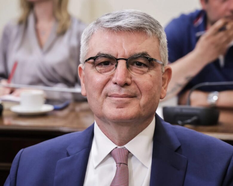 Τσακλόγλου: Άμεσος αντίκτυπος στην ελληνική οικονομία από τον πόλεμο στη Μέση Ανατολή