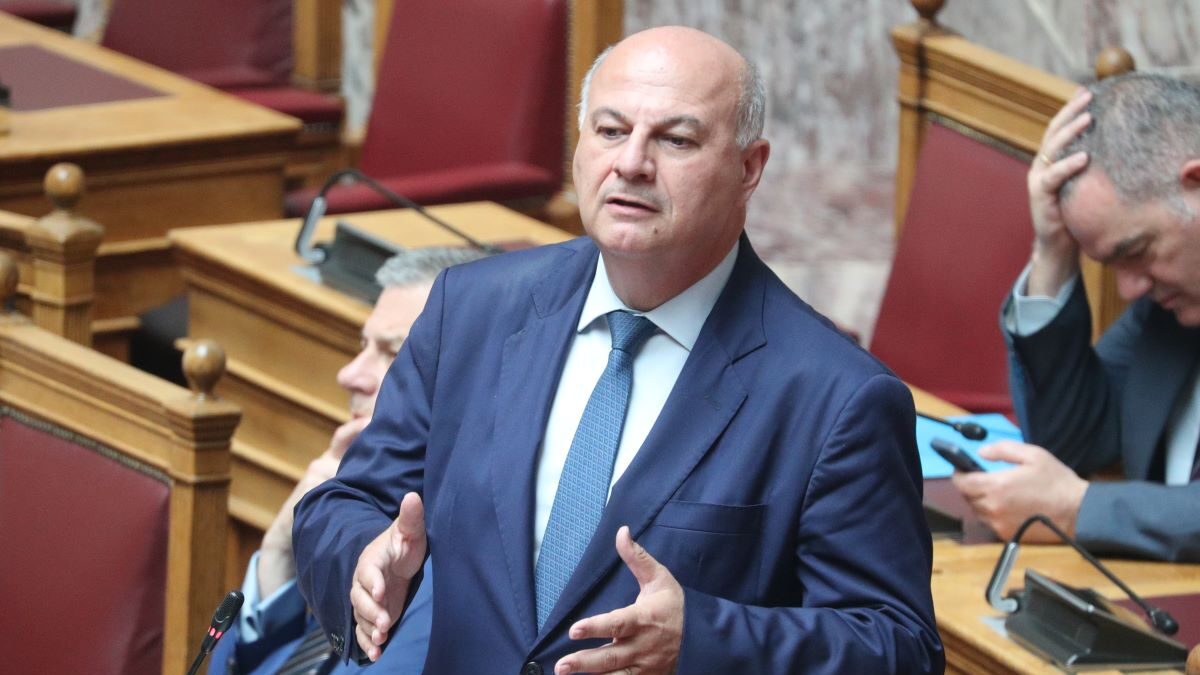 Ο υπουργός Αγροτικής Ανάπτυξης Κώστας Τσιάρας