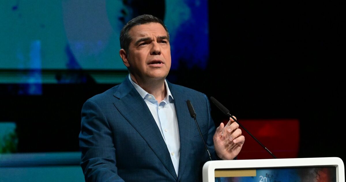 ΣΥΡΙΖΑ: to be or not to be ^ «αξιολόγηση» υπουργών με τεχνητή νοημοσύνη από την ΚΟ της ΝΔ ^ η κατάθεση Σαμαρά στη Novartis, η κωλοτούμπα «Σαράφη» και η αφωνία Τσίπρα ^ ο Μυλωνάκης στην Ιερά Σύνοδο