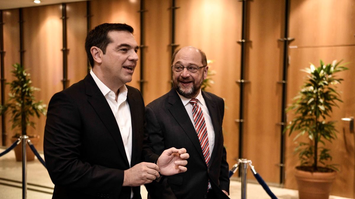Ο Αλέξης Τσίπρας με τον Μάρτιν Σουλτς στις Βρυξέλλες το 2016