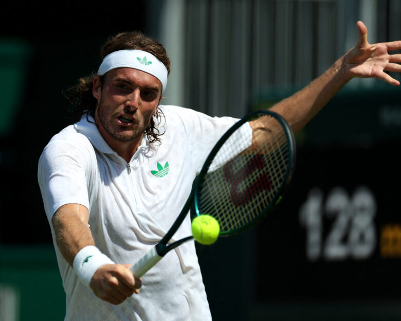 Ο Στέφανος Τσιτσιπάς αποσύρθηκε από το Wimbledon με πρόβλημα στη μέση