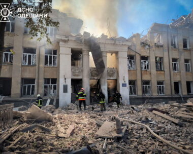 Κατεστραμμένο κτίριο στην Ουκρανία μετά από ρωσική επίθεση