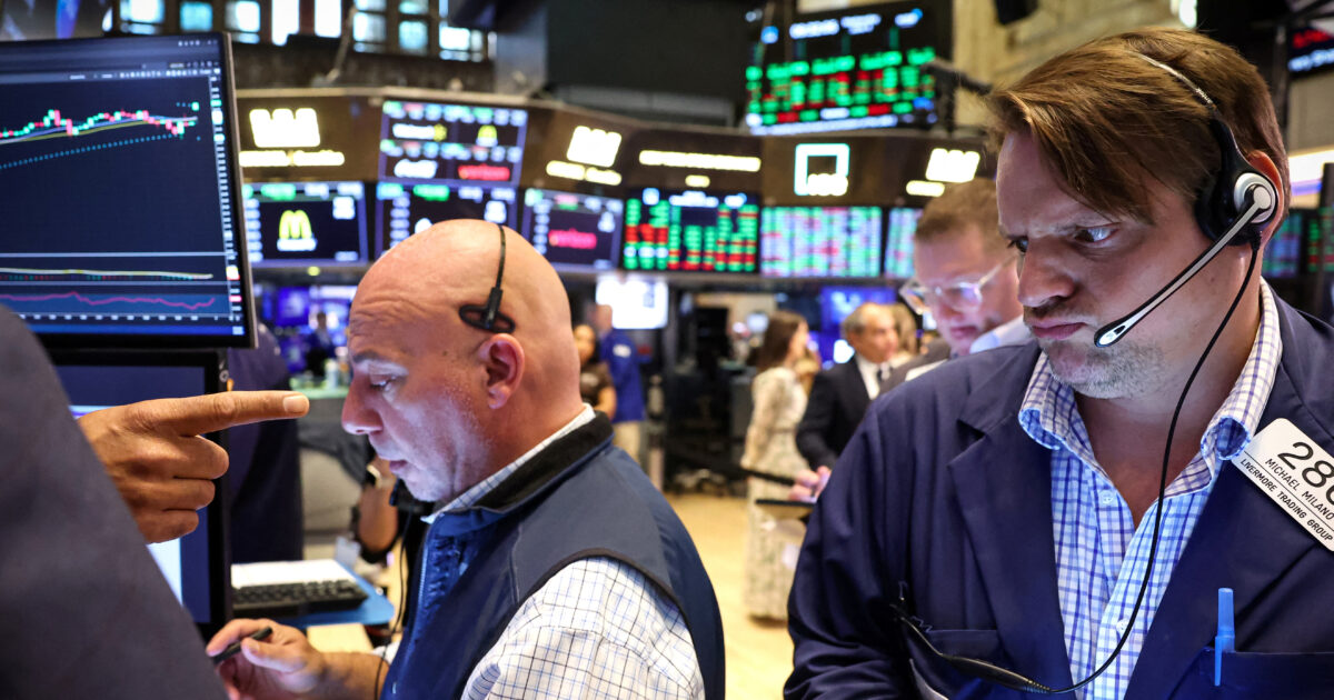 In the red closed the indicators in Wall Street after the counter Trump – Musk holds well