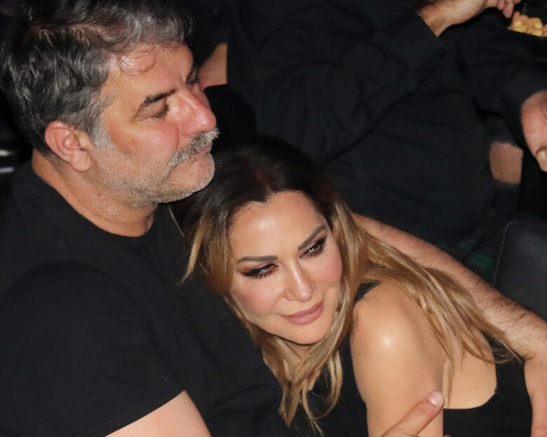 Βασίλης Μπισμπίκης: «Θέλω να σκηνοθετήσω τη Δέσποινα Βανδή, είναι πολύ καλή στο θέατρο»
