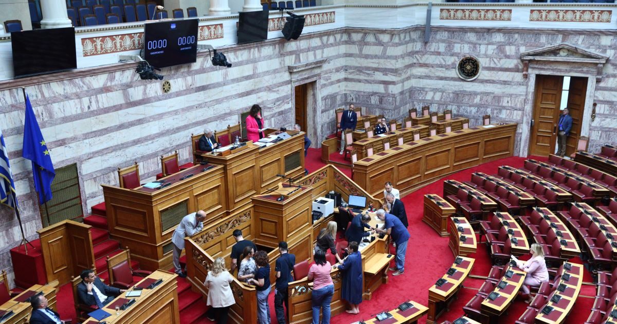 Βουλή: Με ονομαστική ψηφοφορία η συζήτηση για την προνακριτική για τα Τέμπη