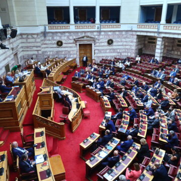 Συζήτηση στην Ολομέλεια της Βουλής
