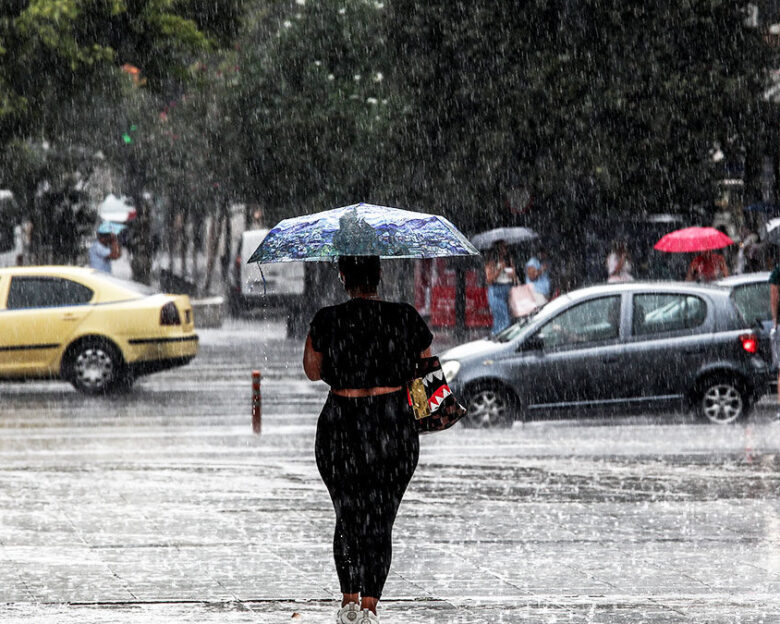 Καιρός αύριο: Βροχές και καταιγίδες σε όλη τη χώρα – Στους 34 βαθμούς η θερμοκρασία