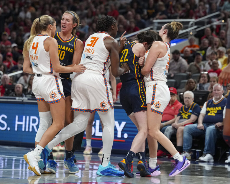 WNBA: Άγριο ξύλο με τρεις αποβολές στο παιχνίδι Ιντιάνα Φίβερ – Κονέκτικατ Σαν