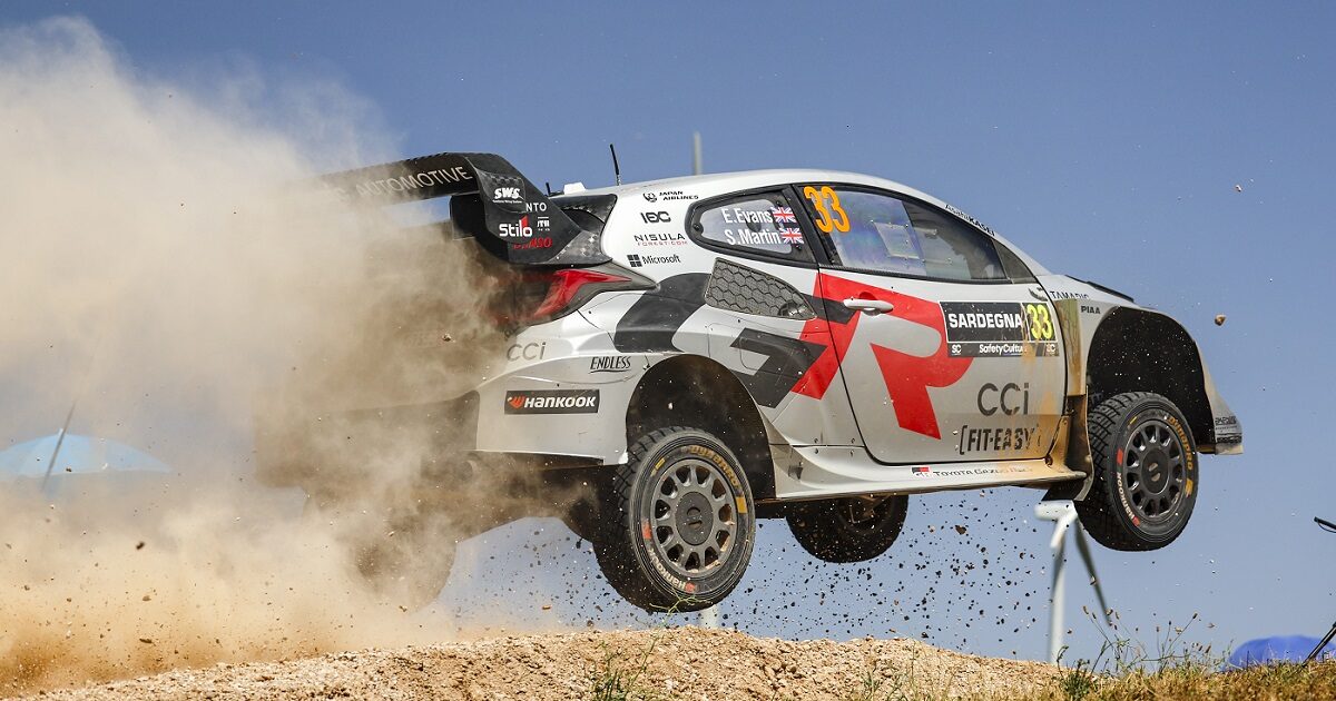 WRC: Εντυπωσιακά πλάνα με τέρμα γκάζι στα χώματα της Σαρδηνίας