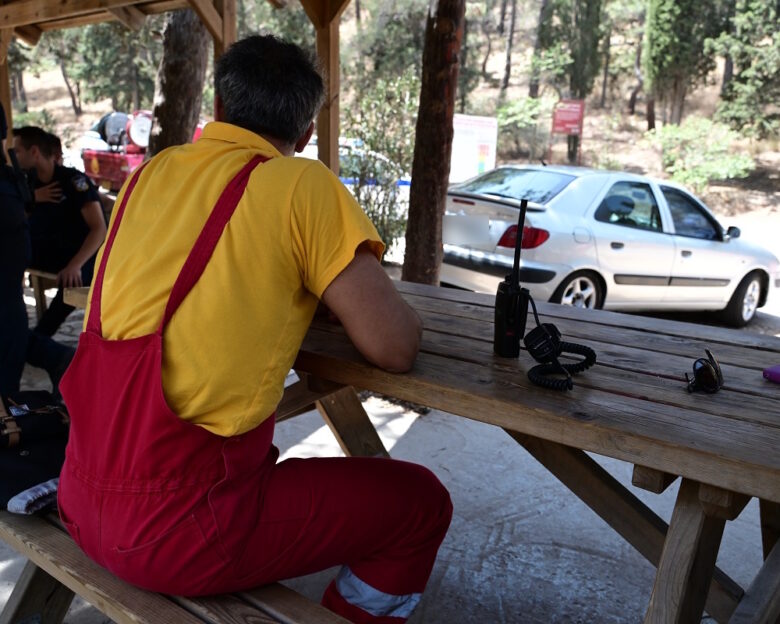Συναγερμός για ακραίο κίνδυνο πυρκαγιάς την Κυριακή: Απαγόρευσαν την κυκλοφορία στον Υμηττό – Τα έκτακτα μέτρα στην Αγία Παρασκευή
