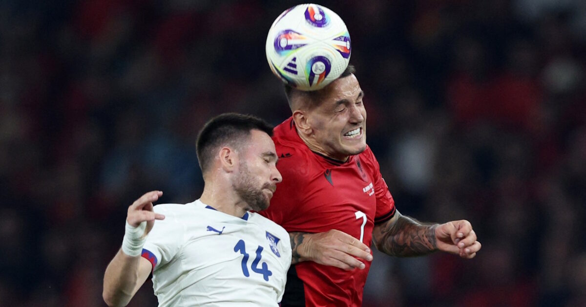 PAOK’s Andriya Zivkovic has received an object from the stand in Albania – Serbia