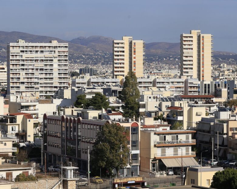 Φοιτητική στέγη: Απλησίαστα ενοίκια σε Αθήνα, Πειραιά και Θεσσαλονίκη