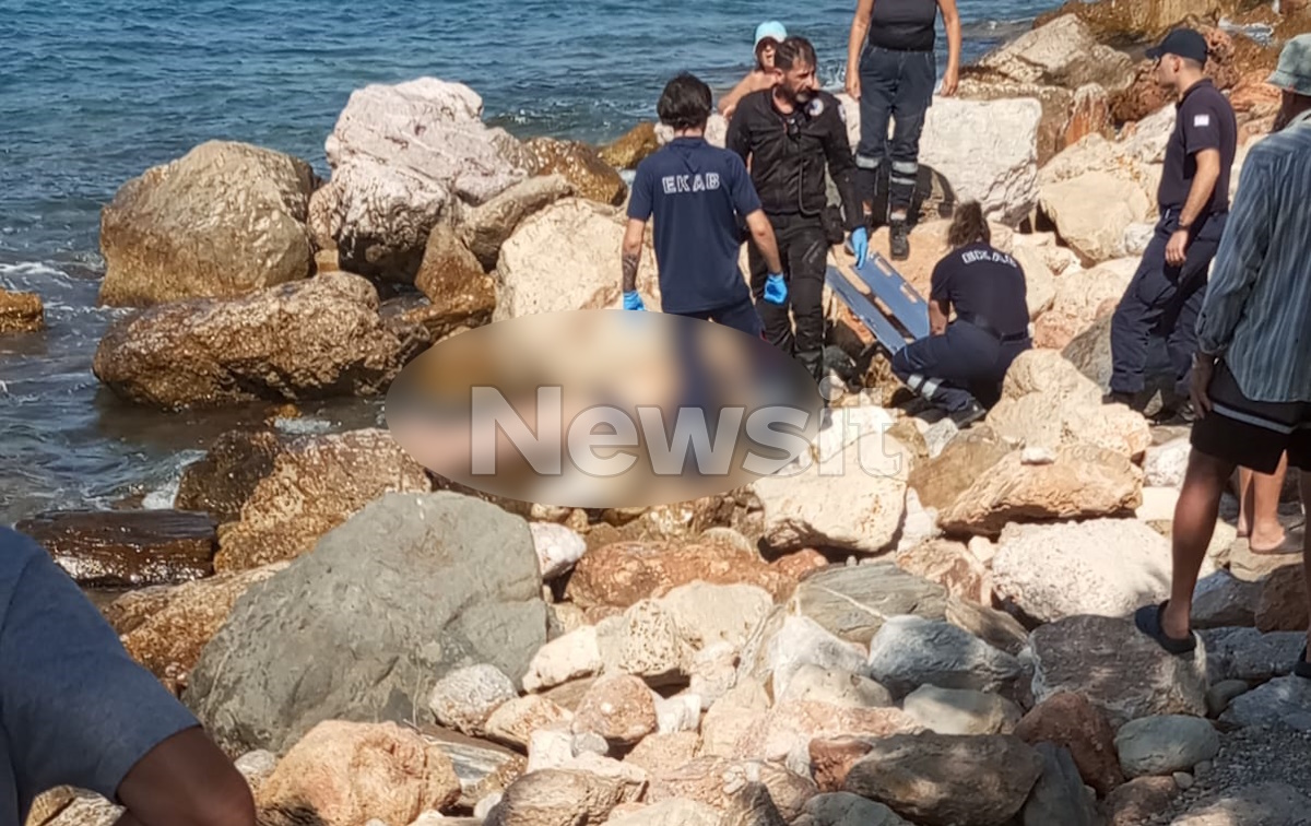 Η στιγμή που σπεύδει το ΕΚΑΒ