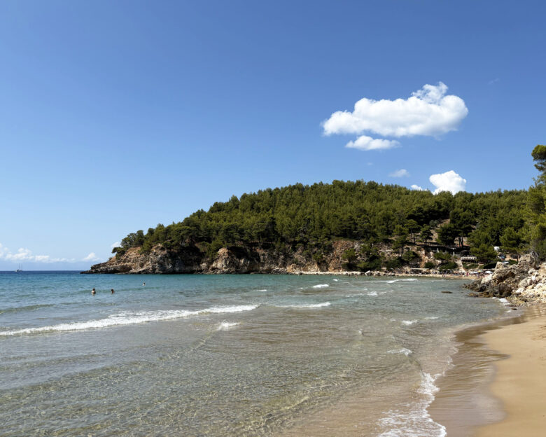 Αλόννησος: Το κρυφό διαμάντι των Σποράδων, απόλυτο καταφύγιο για χαλάρωση