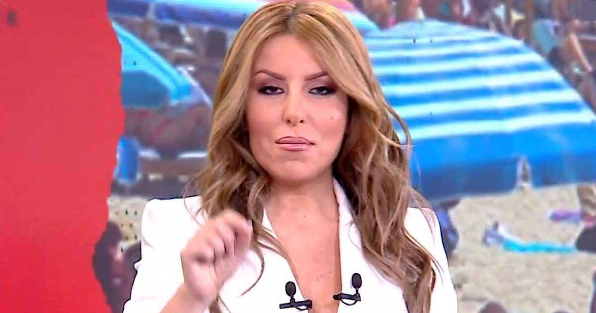 Η Αναστασία Γιάμαλη συγκινήθηκε στην τελευταία της εκπομπή: «Ραντεβού τον Σεπτέμβρη»