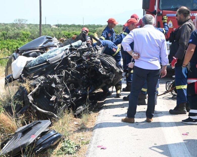 Αργολίδα: Τρεις νεκροί από σφοδρό τροχαίο δυστύχημα – Νταλίκα συγκρούστηκε μετωπικά με τζιπ