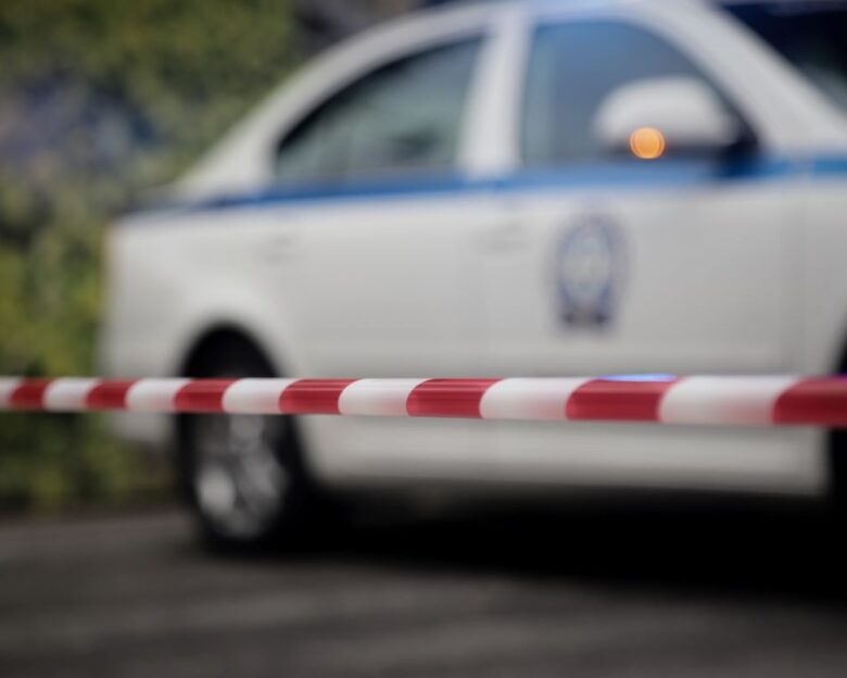 Μεγαλόπολη: Άνδρας με καραμπίνα είχε ταμπουρωθεί σε σπίτι – Το έσκασε πριν «μπουκάρουν» οι αστυνομικοί