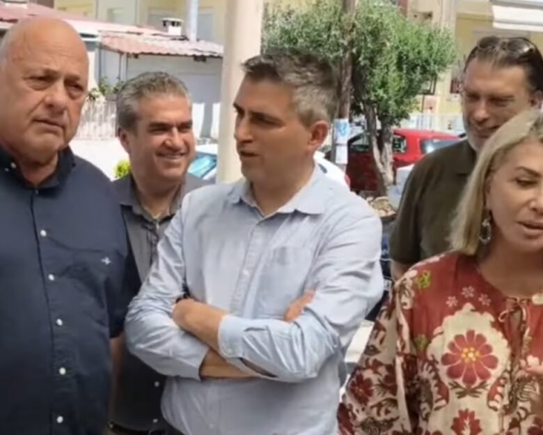 Ο Αχιλλέας Μπέος επιτέθηκε στη Ζέττα Μακρή: «Μας γέμισε κοντέινερ στον Βόλο»