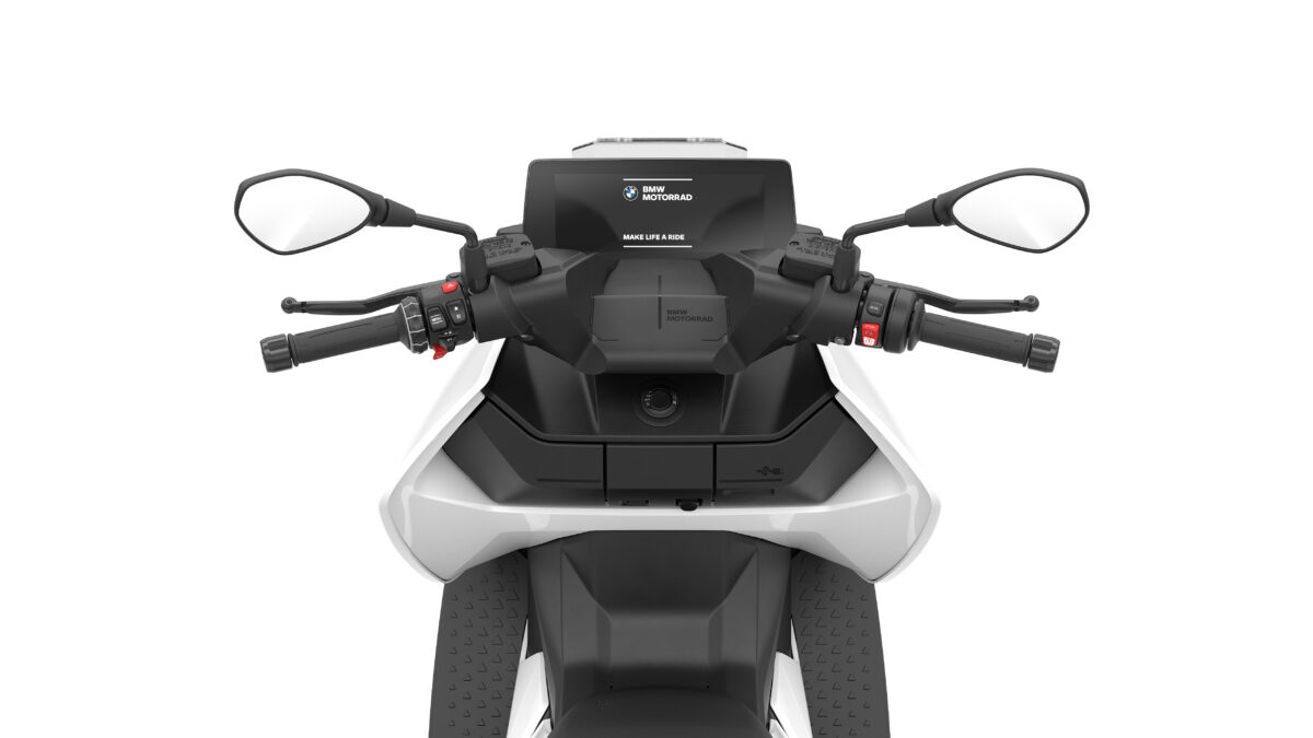 bmw-ce-04