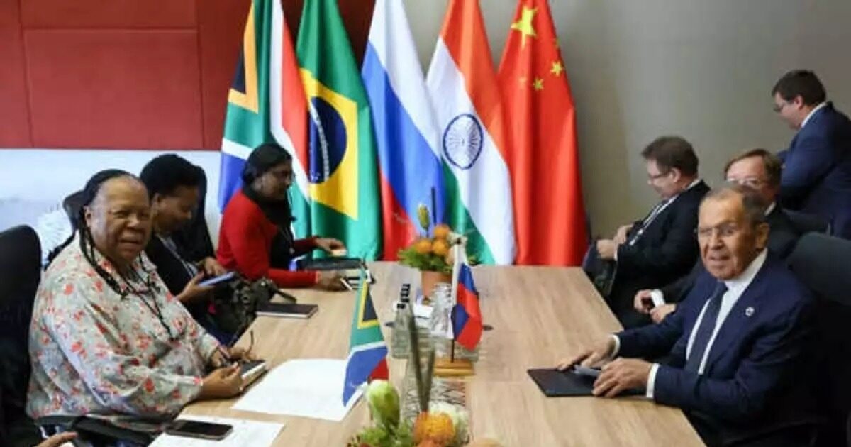 With a common line BRICS against American protectionism