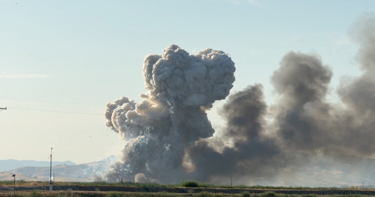 California: fire in fireworks warehouse, seven missing – the moment of explosions