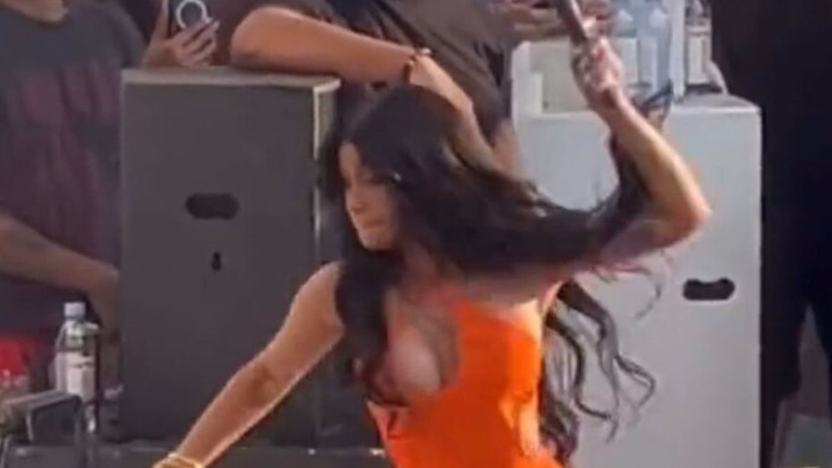 Η τραγουδίστρια Cardi B