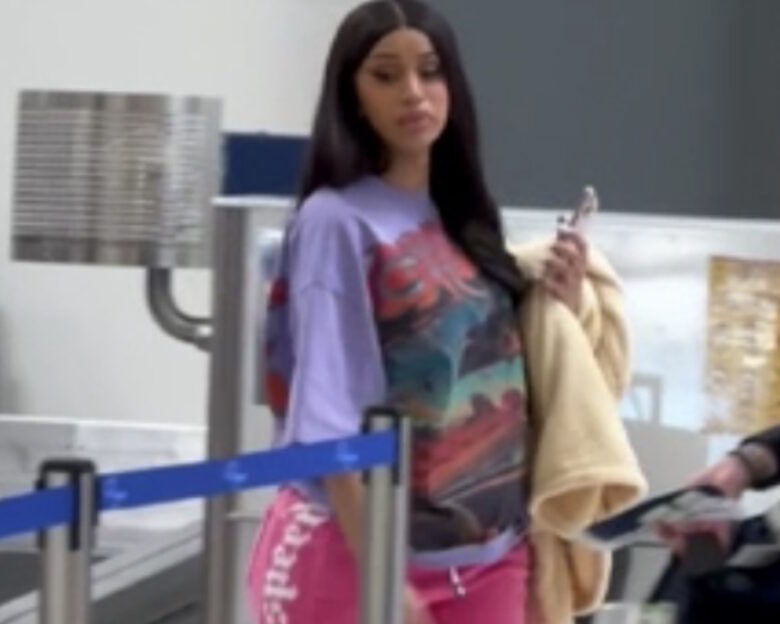 Η Cardi B έφυγε από τη Μύκονο σαν «κοινή θνητή»: Το βίντεο στο αεροδρόμιο