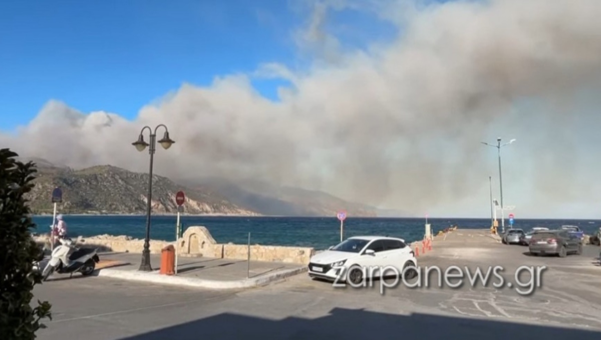 Φωτιά στα Τεμένια στην Κρήτη. Φωτογραφία: zarpanews.gr