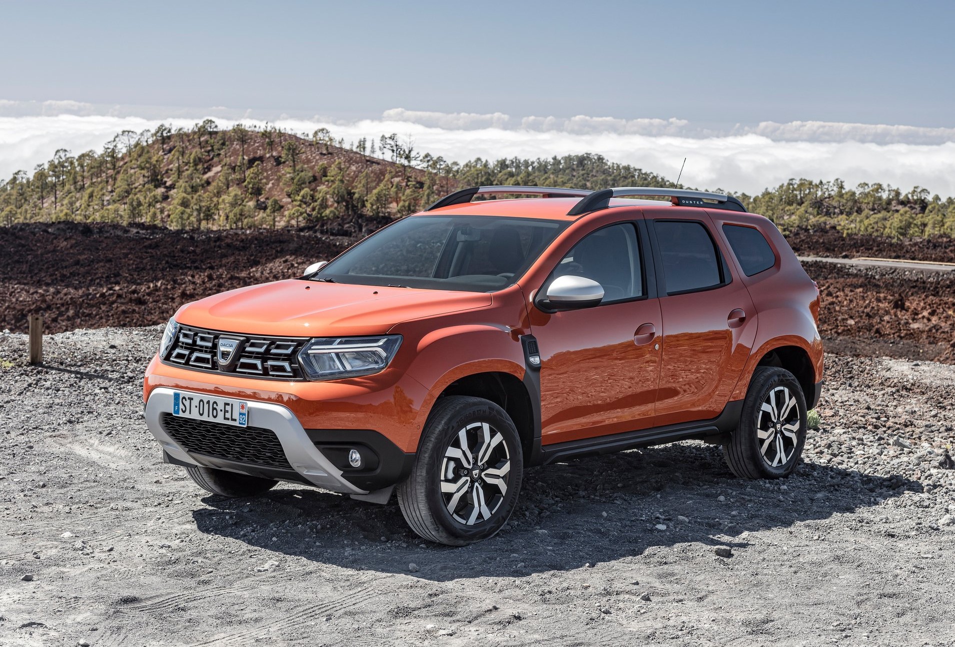 Μεταχειρισμένα: SUV ή cabrio για το καλοκαίρι;
