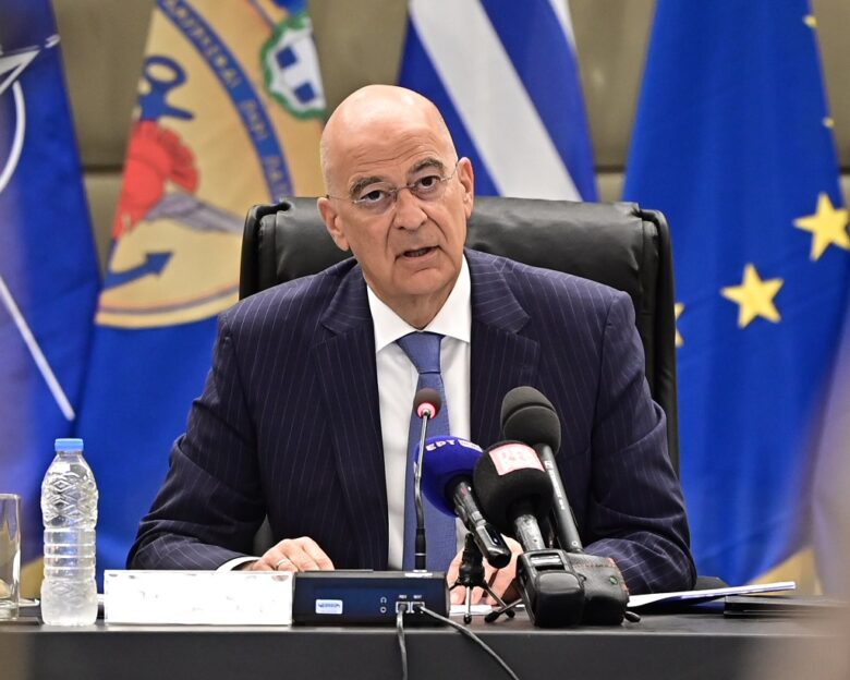 Νίκος Δένδιας: «Μόνο ο Αρχιεπίσκοπος δεν παίρνει τηλέφωνο για να μην υπηρετήσουν σε πλοία κληρωτοί ναύτες»