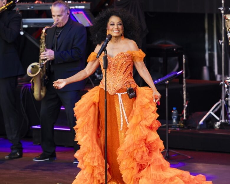 Η Diana Ross έγραψε ιστορία στο Καλλιμάρμαρο: Το opening της συναυλίας από την Έλενα Παπαρίζου