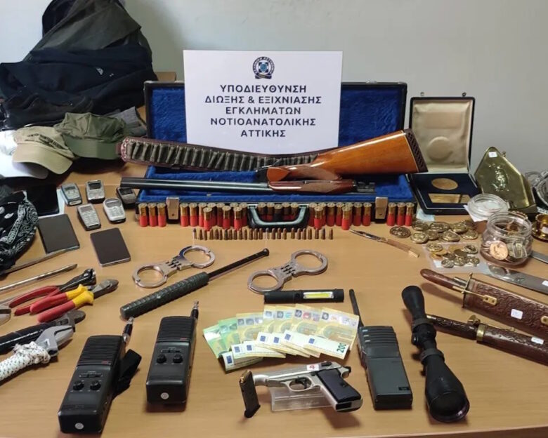 Άνω Γλυφάδα: Επεισοδιακή σύλληψη διαρρηκτών – Τραυμάτισαν με κατσαβίδι αστυνομικό