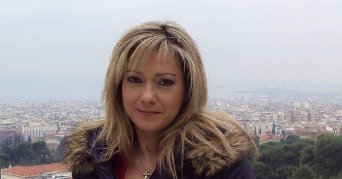 Journalist Dina Pappas died in her 52nd, a few months after the loss of her monk
