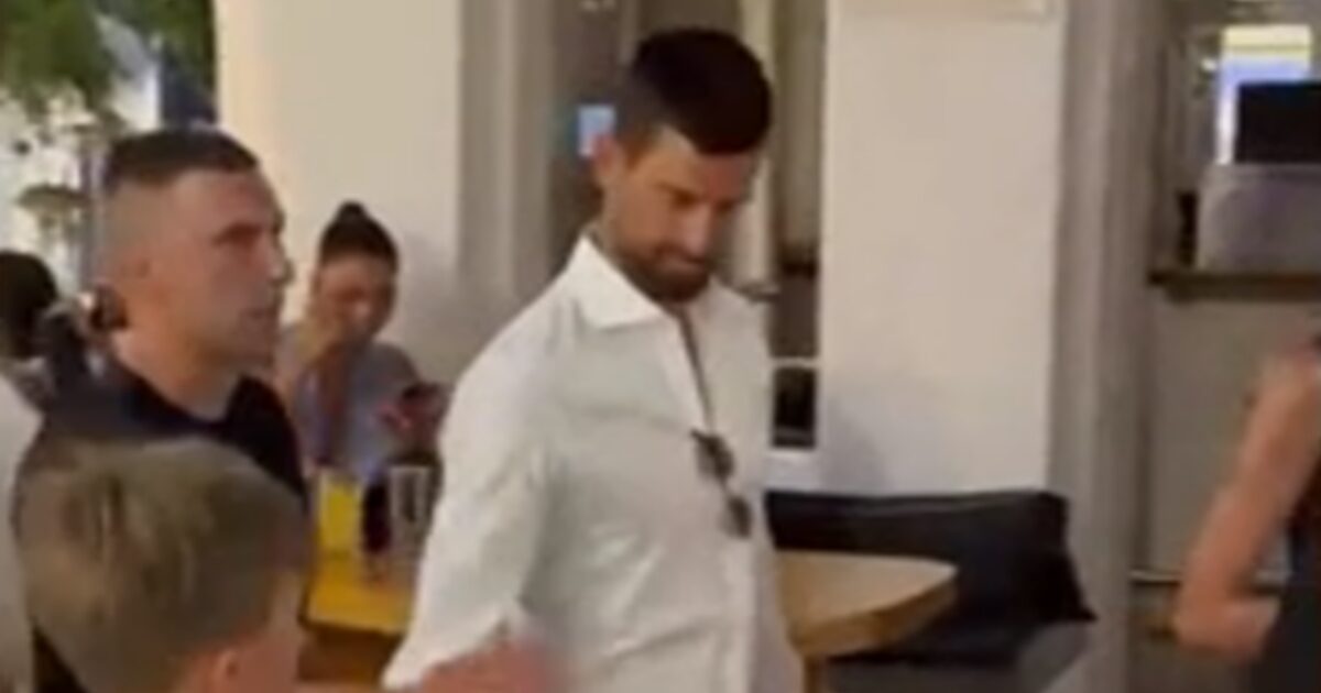 In Mykonos, Novak Djokovic took a walk in Matoyannia with his wife and children