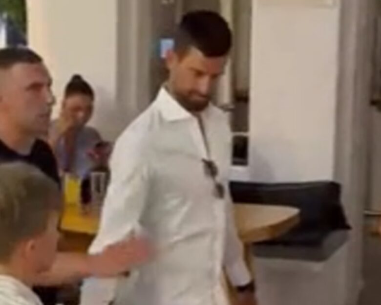 Στη Μύκονο ο Νόβακ Τζόκοβιτς, έκανε βόλτα στα Ματογιάννια με τη σύζυγο και τα παιδιά του