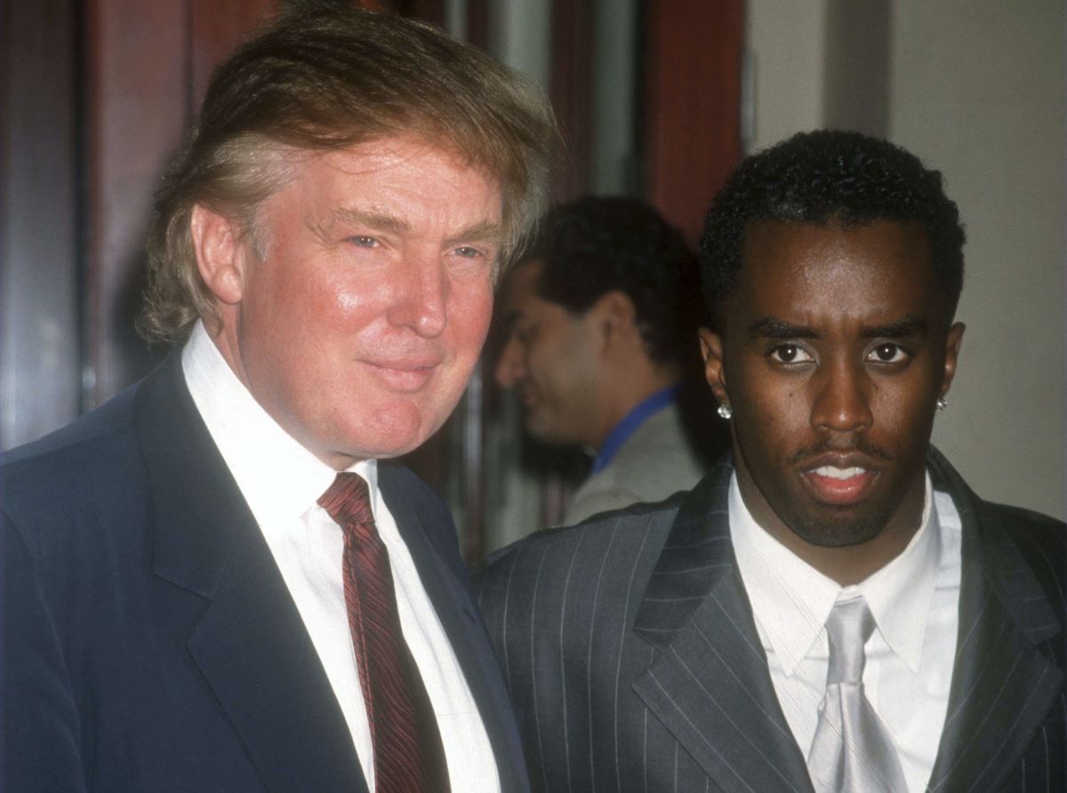 Ο Ντόναλντ Τραμπ με τον Sean «Diddy» Combs το 2005