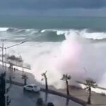 Το τσουνάμι που ακολούθησε τα 8,8 Ρίχτερ στη ρωσική Άπω Ανατολή, χτυπά ακτές της Ιαπωνίας