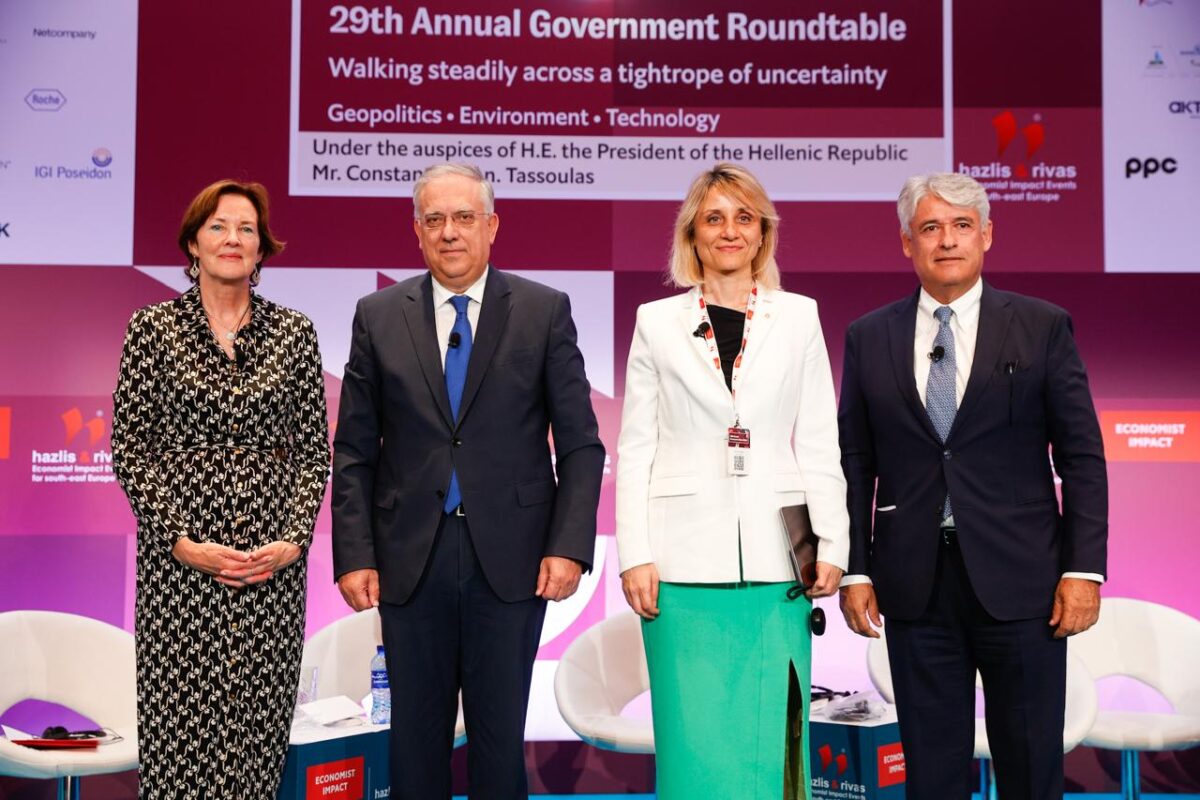 T. Θεοδωρικάκος στο 29ο Economist Roundtable