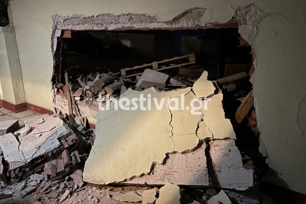 έκρηξη σε πολυκατοικία στη Θεσσαλονίκη