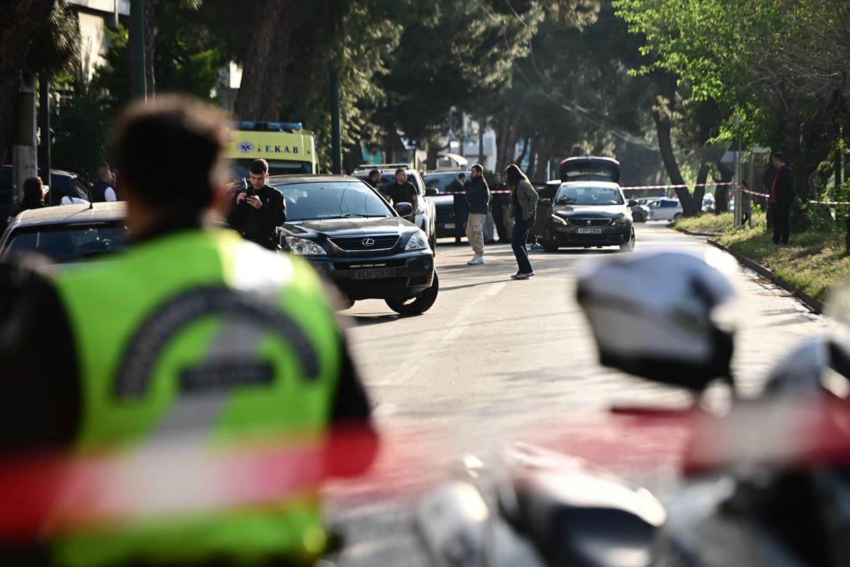 Νεκρός άνδρας στην Αγία Παρασκευή μετά από πυροβολισμούς