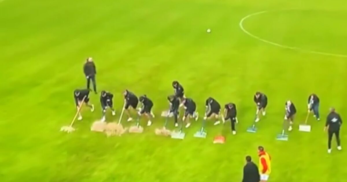 Incredible Pictures in Switzerland: Fans with brooms tried to “save” Aarau’s match