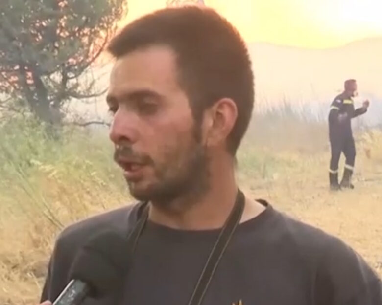 Φωτιά στην Αττική: «Διαπιστώσαμε μια κόλαση, είπα ότι θα καώ ζωντανός» λέει εθελοντής πυροσβέστης