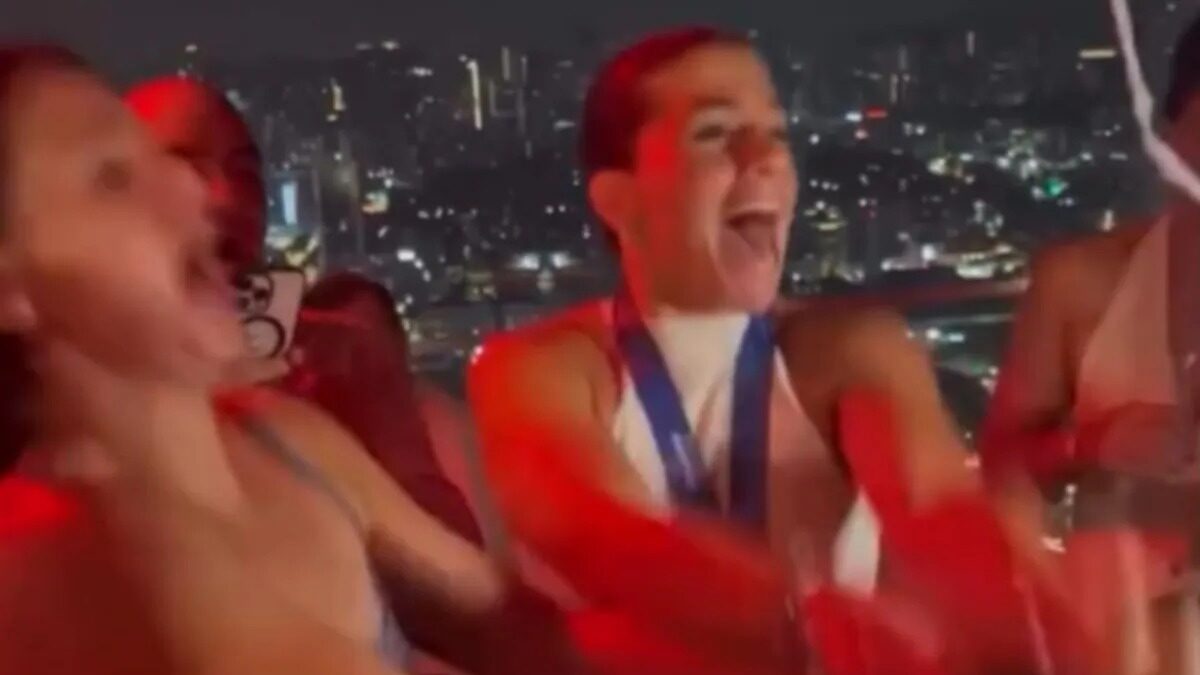 Εθνική πόλο Γυναικών: Οι πρωταθλήτριες κόσμου το έκαψαν σε κορυφαίο μπαρ της Σιγκαπούρης