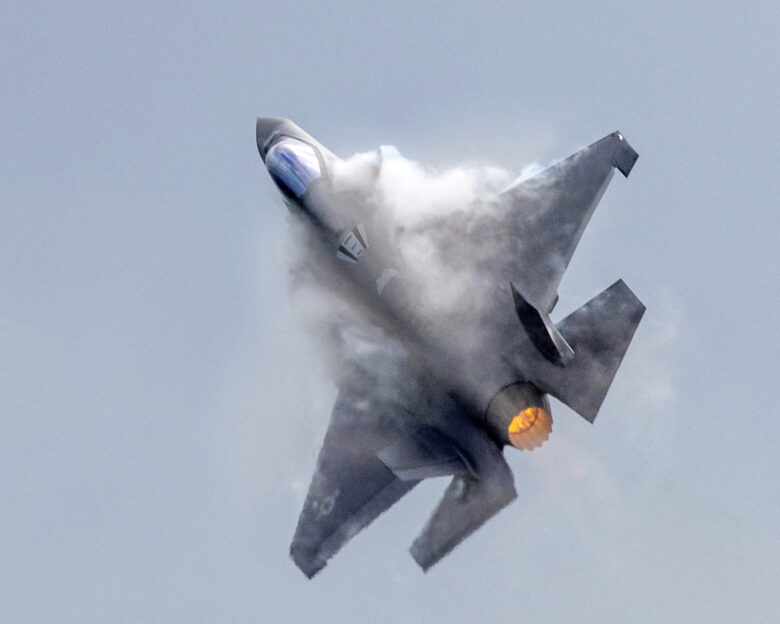 ΗΠΑ: Συνετρίβη F-35 στην Καλιφόρνια — Σώος ο πιλότος