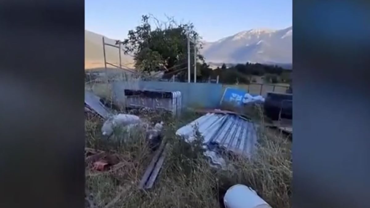 Ο χώρος του εργοταξίου από όπου ξέσπασε η φωτιά στο Φενεό