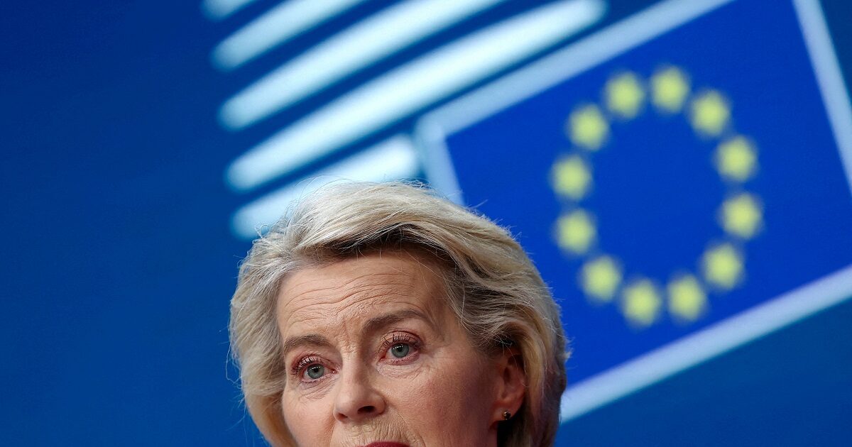 Voting to a proposal of mistrust against Ursula von der Laene