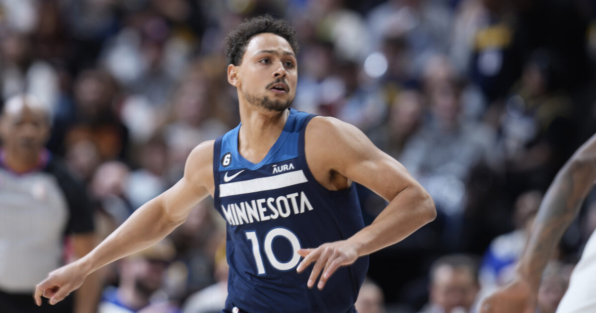 Mars brings to Greece NBAER Brin Forbs